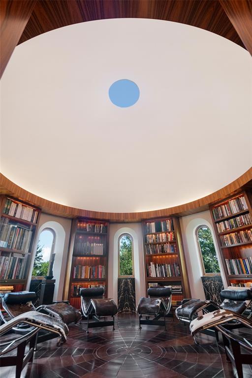 Residence interior